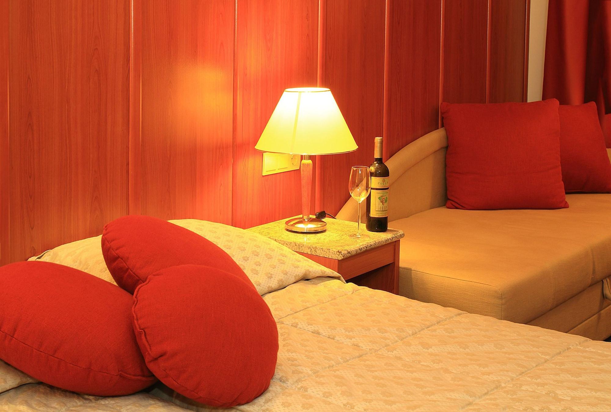 Marko Polo Maradiso Hotel By Aminess Korcula Town Exterior photo