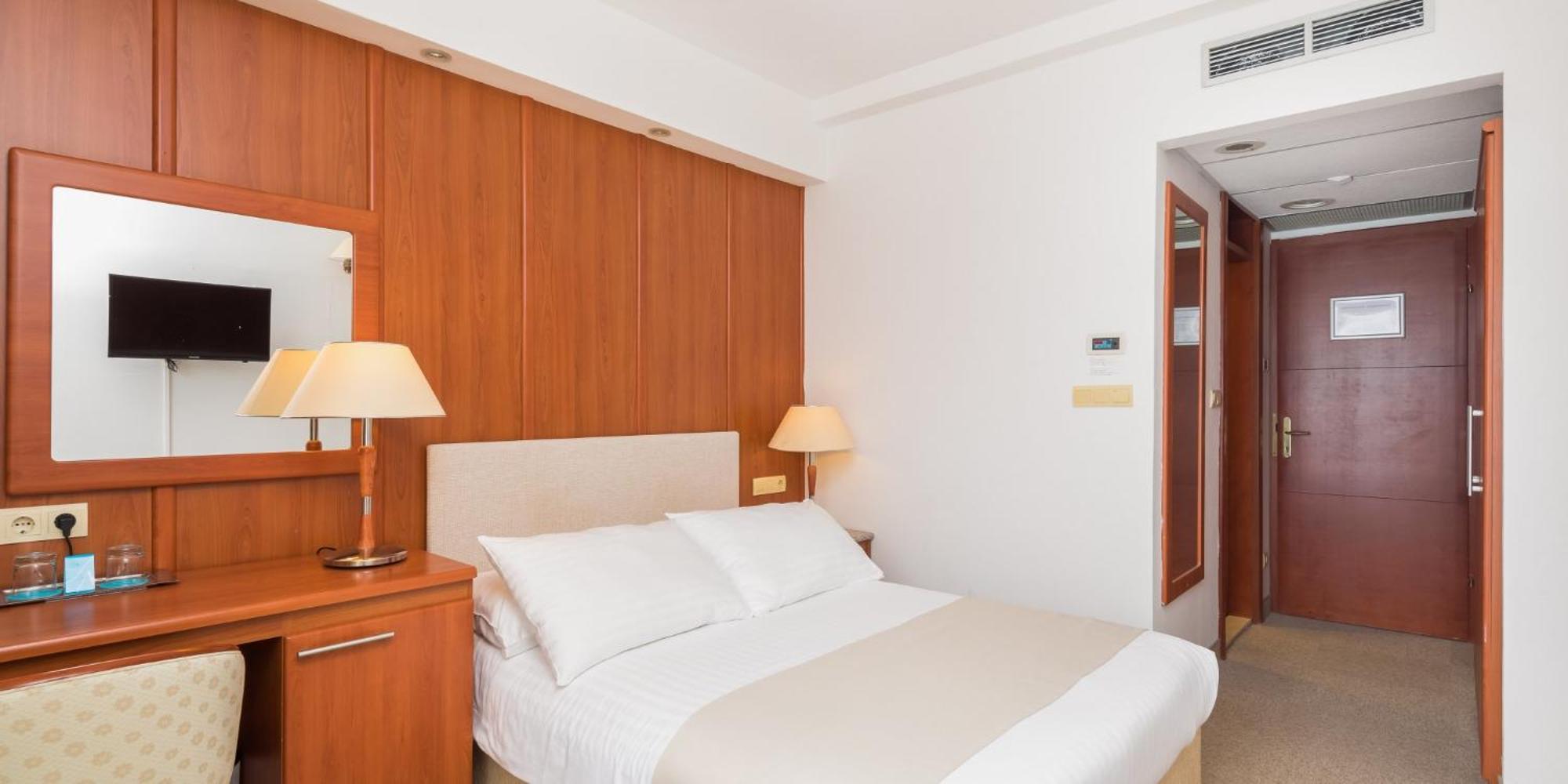 Marko Polo Maradiso Hotel By Aminess Korcula Town Room photo